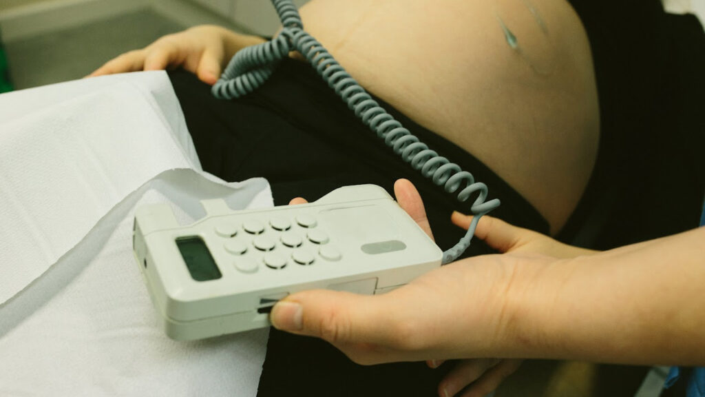 How Midwifery Supports Natural And Holistic Birth Options